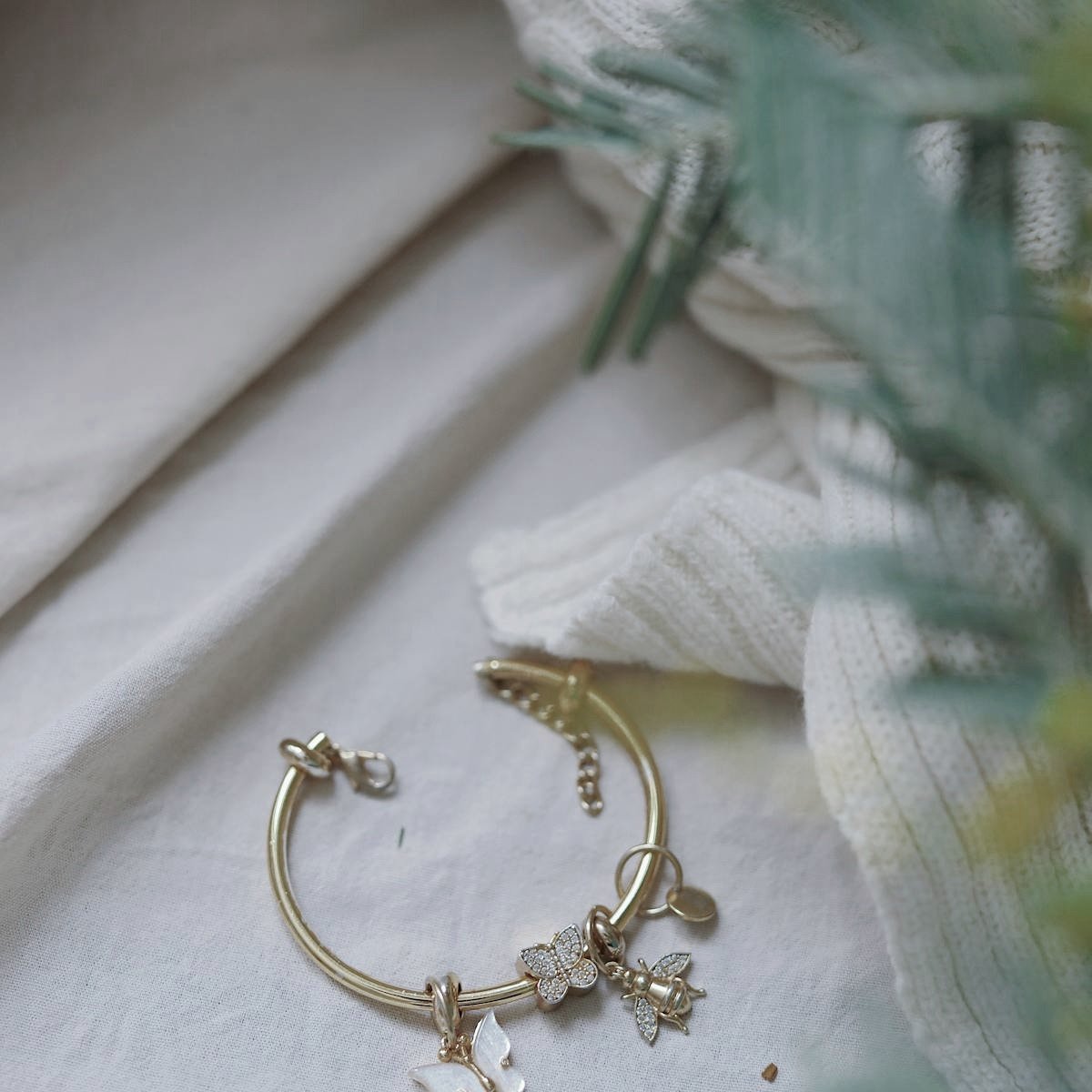 Pebble Charm Bracelet / ペブルチャームブレスレット