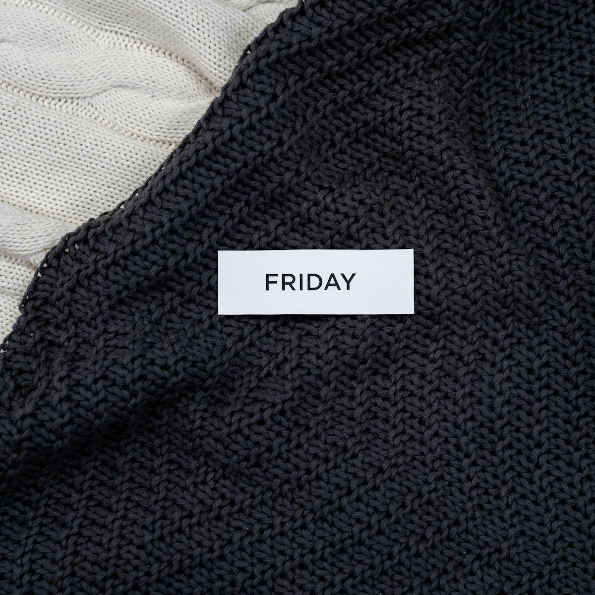 Tone Edge Scarf / トーンエッジスカーフ