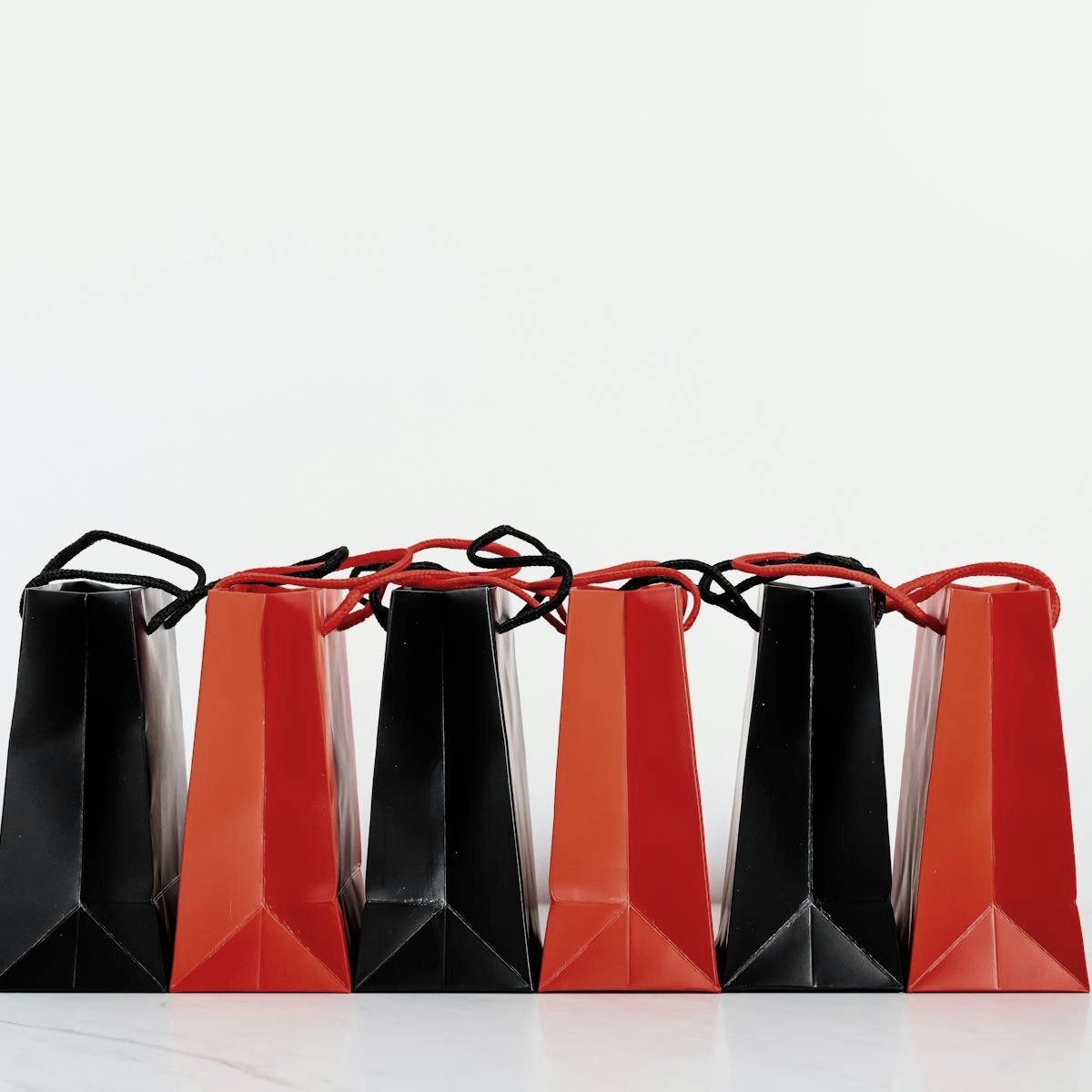 Crescent Line Shoulder / クレセントラインショルダー